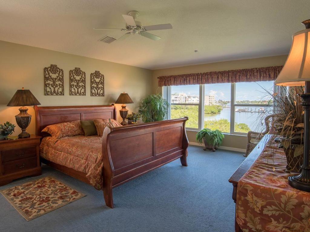 Gulf Retreat 2: Magnificent Water Views, Steps To Beach, None Cleaner, None Nicer! شاطئ كليرووتر المظهر الخارجي الصورة